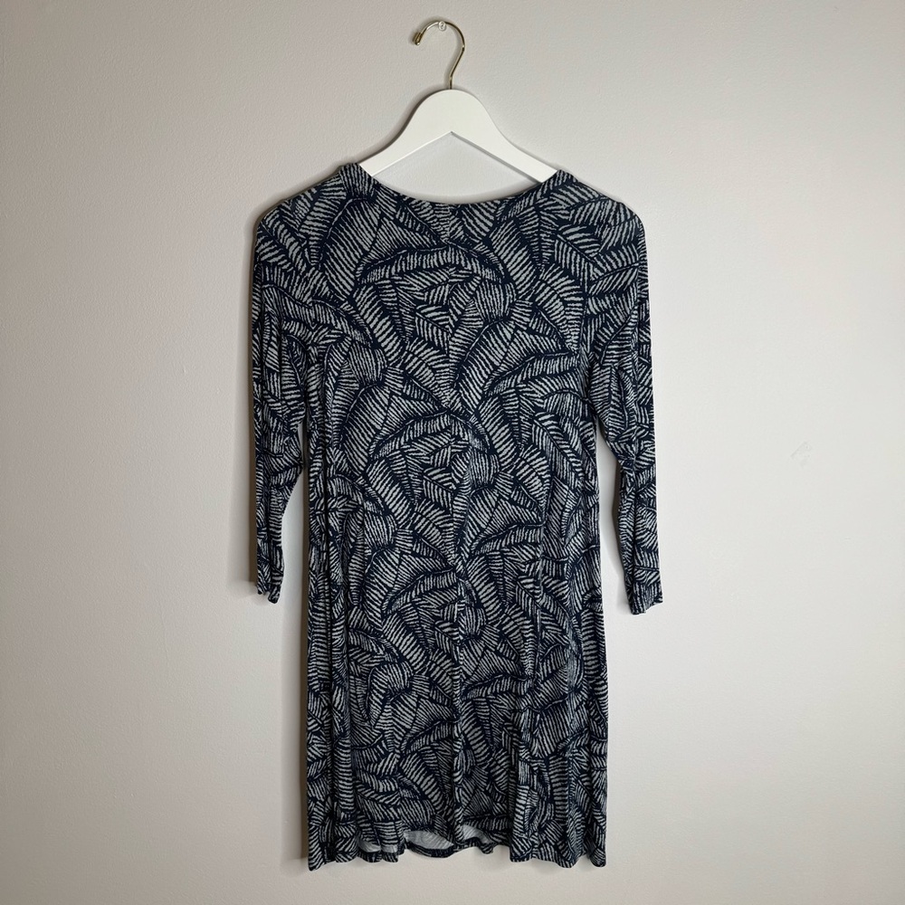 Hourglass Lily | Navy and Light Blue Patterned Women's Dress | Size M/L - Picture 4 of 5